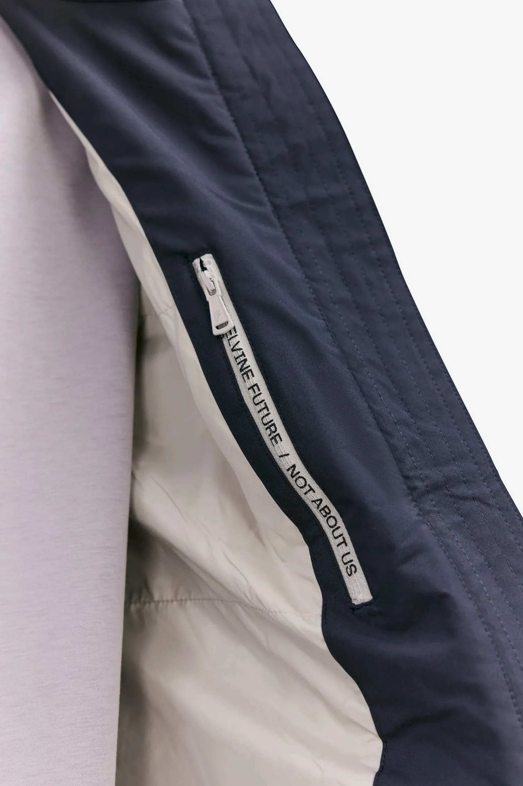 Ceylon dark navy