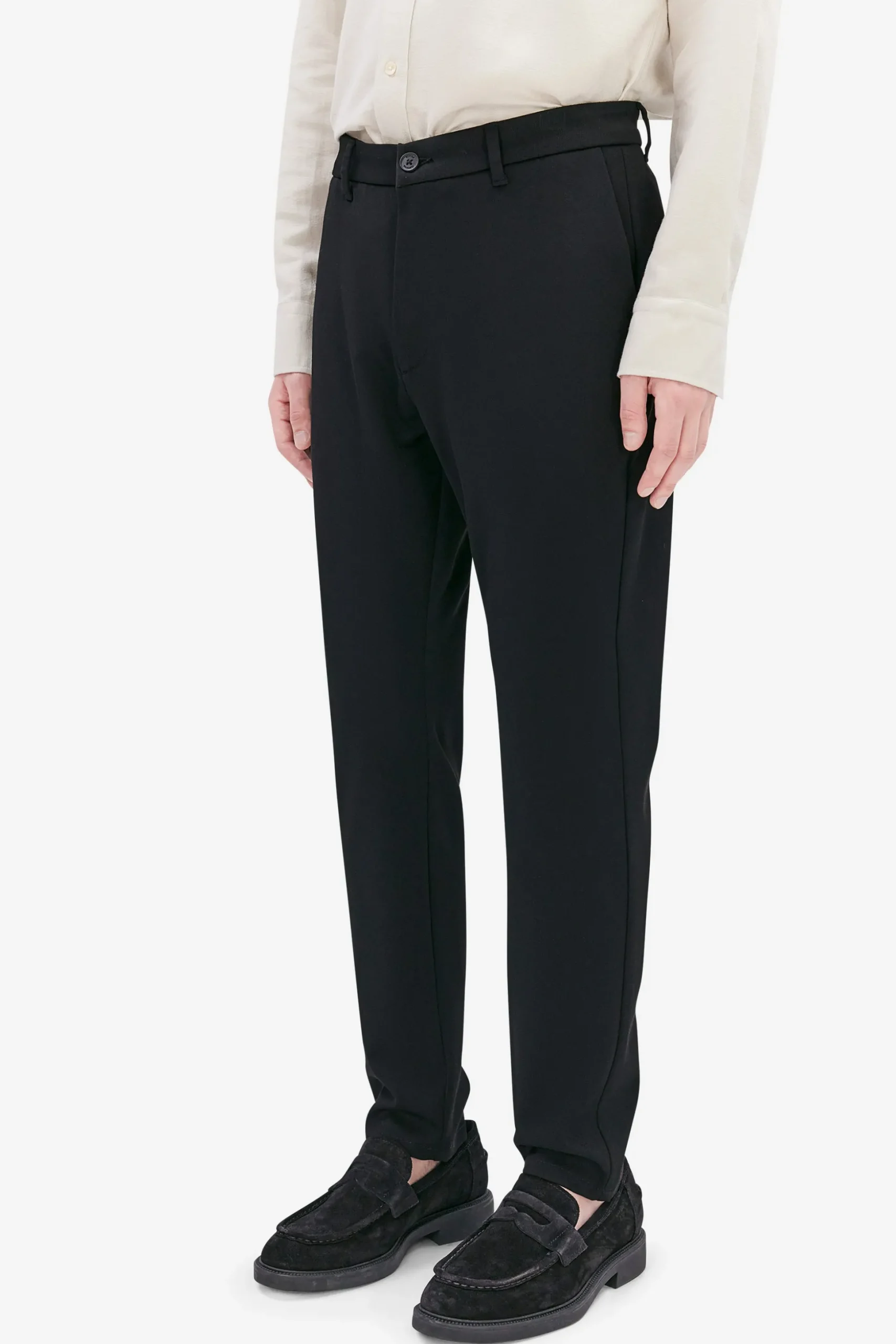 Crimson stretch black