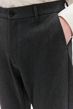 Crimson stretch grey melange