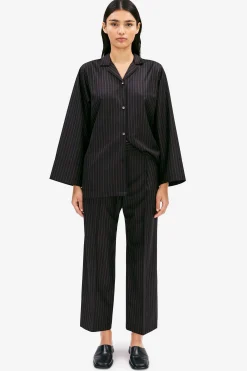Helmi black stripe
