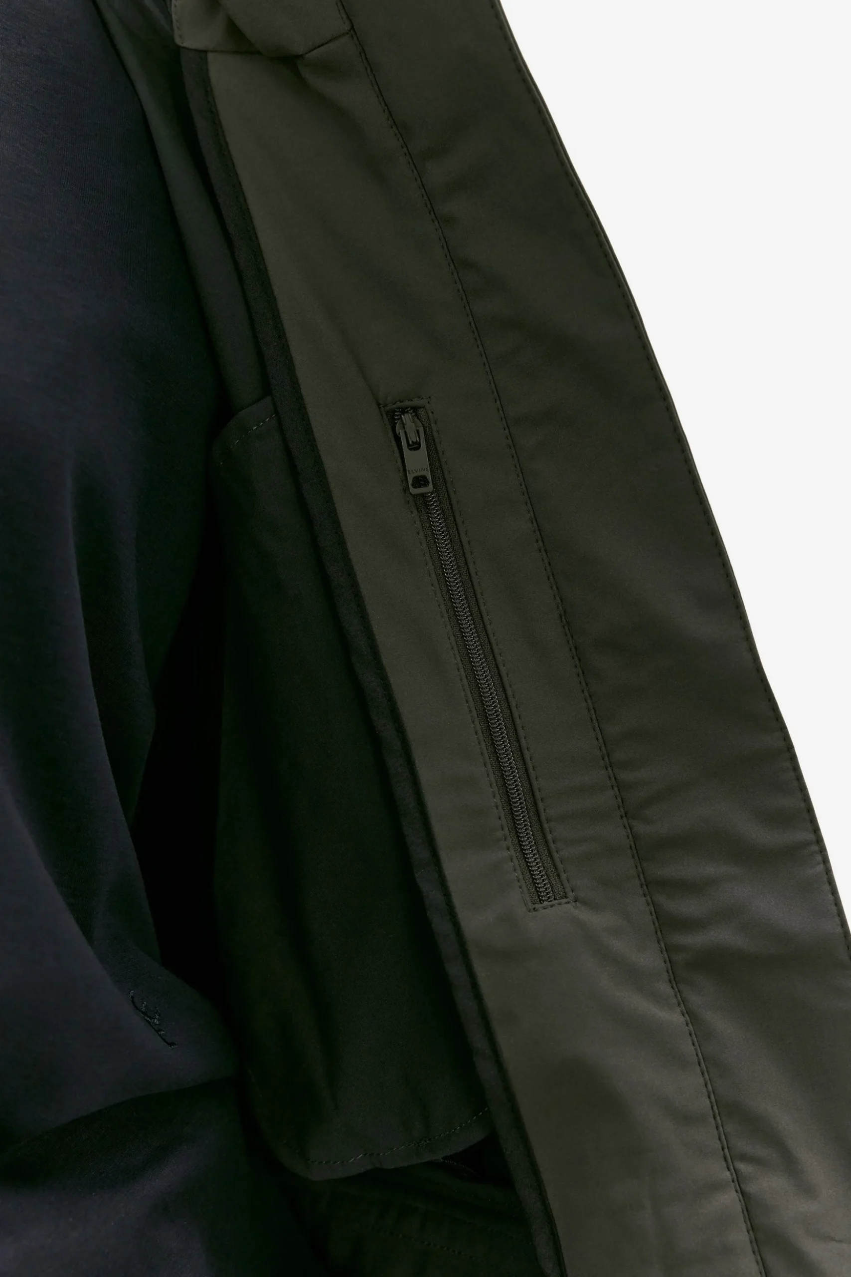 Lotten shelter green