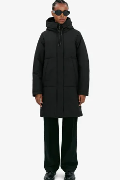 Tiril black
